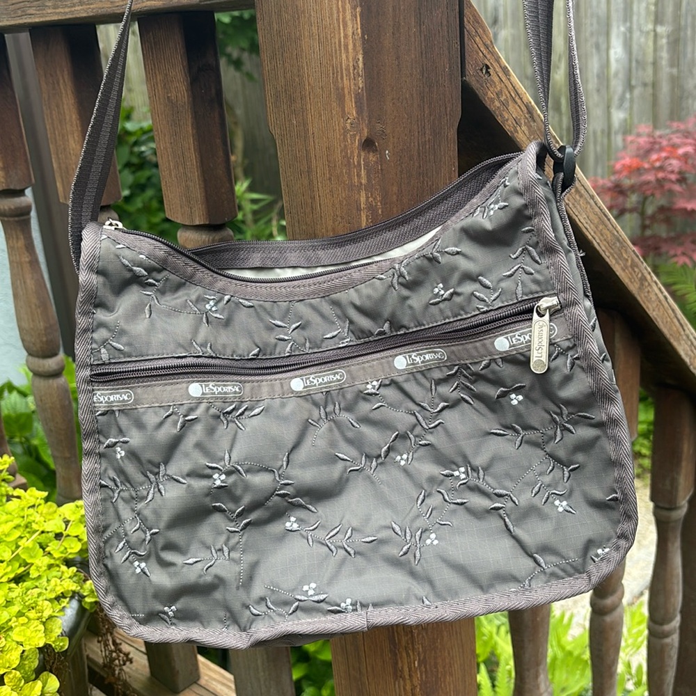 LeSportSac‎  Everyday Bag in  Grey with embroidered little leaves (flowers)